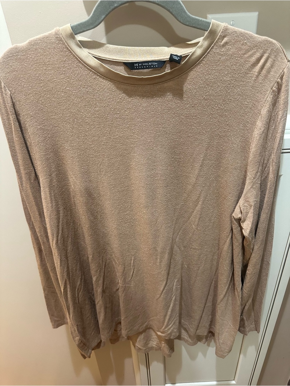 H by Halston Long Sleeve Crewneck Top in Taupe